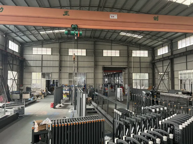 Retractable gates and industrial gate frames inside the Hengbo workshop