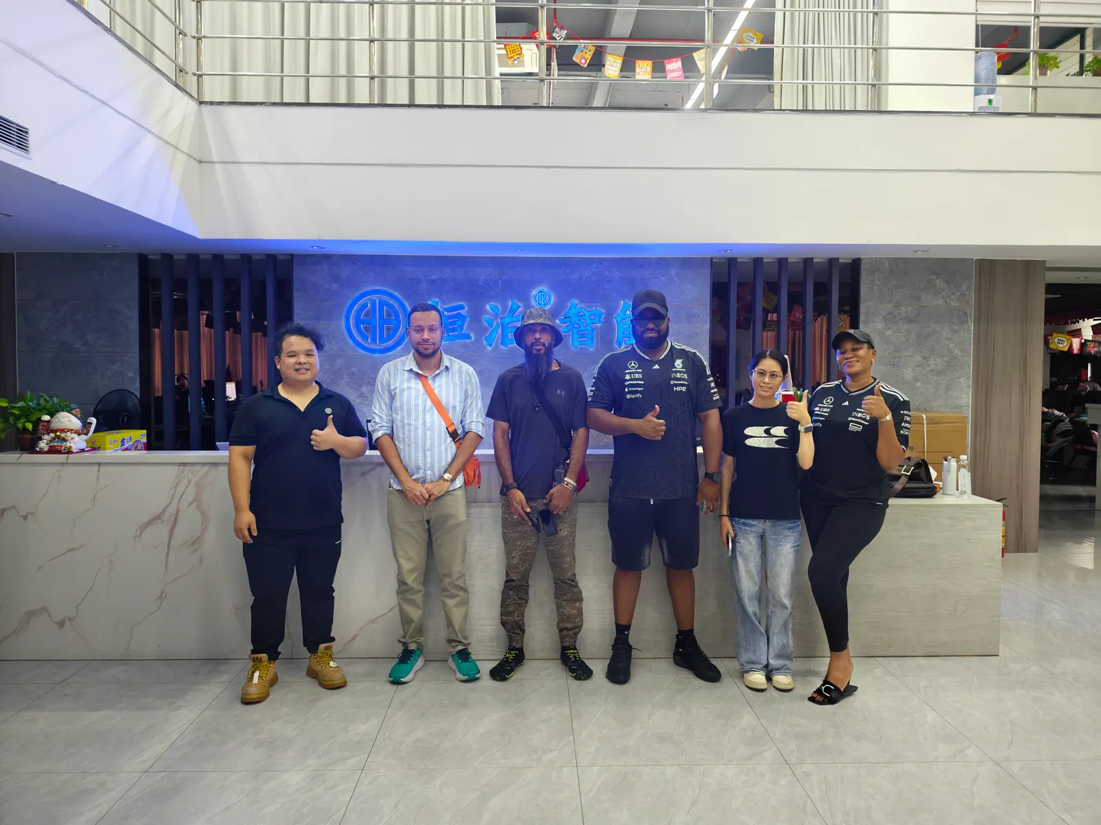Visitors from Tanzania with the Hengbo team at the company reception