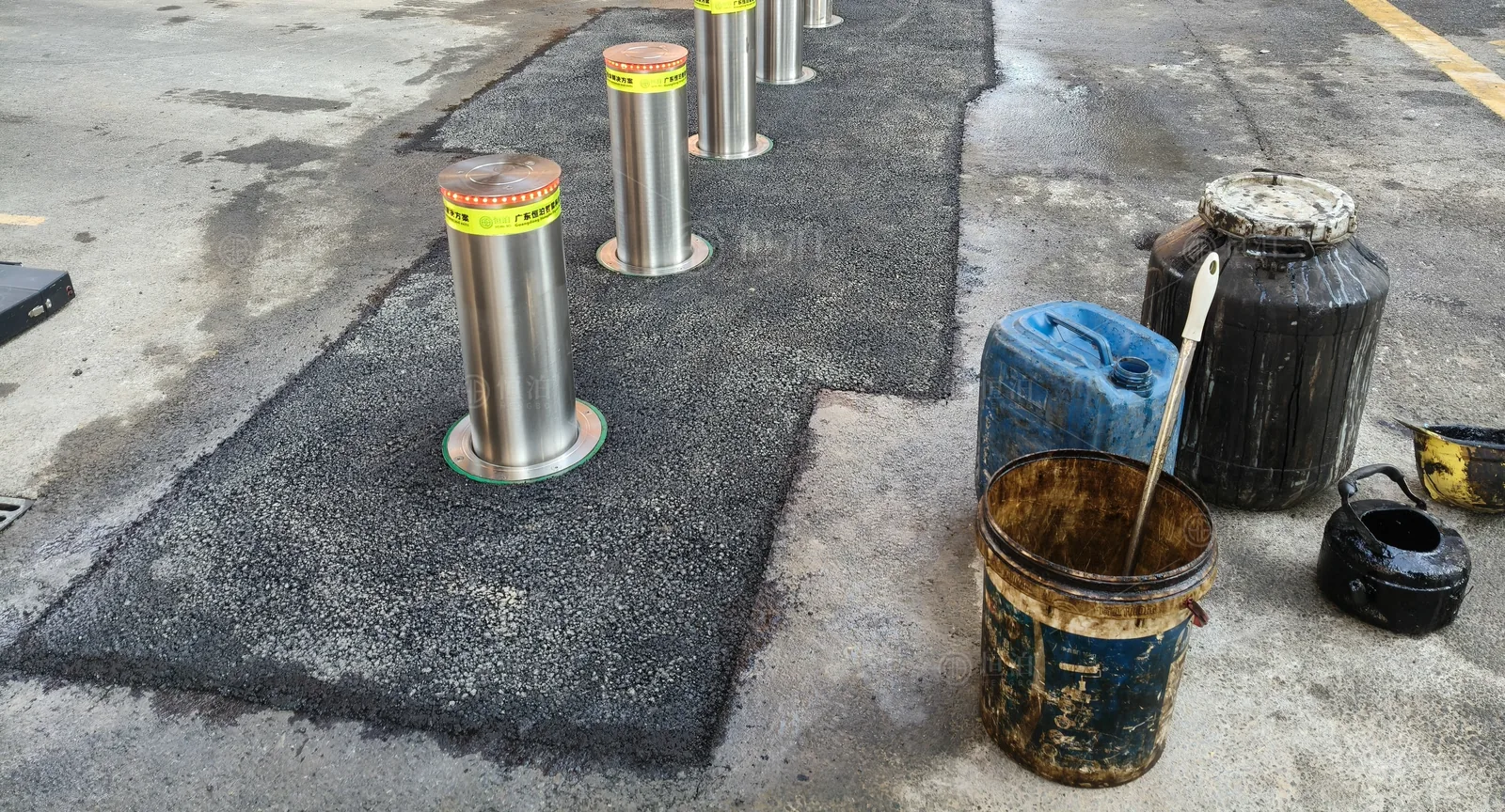 A bollard line fitted into an existing roadway — Orlando, United States.